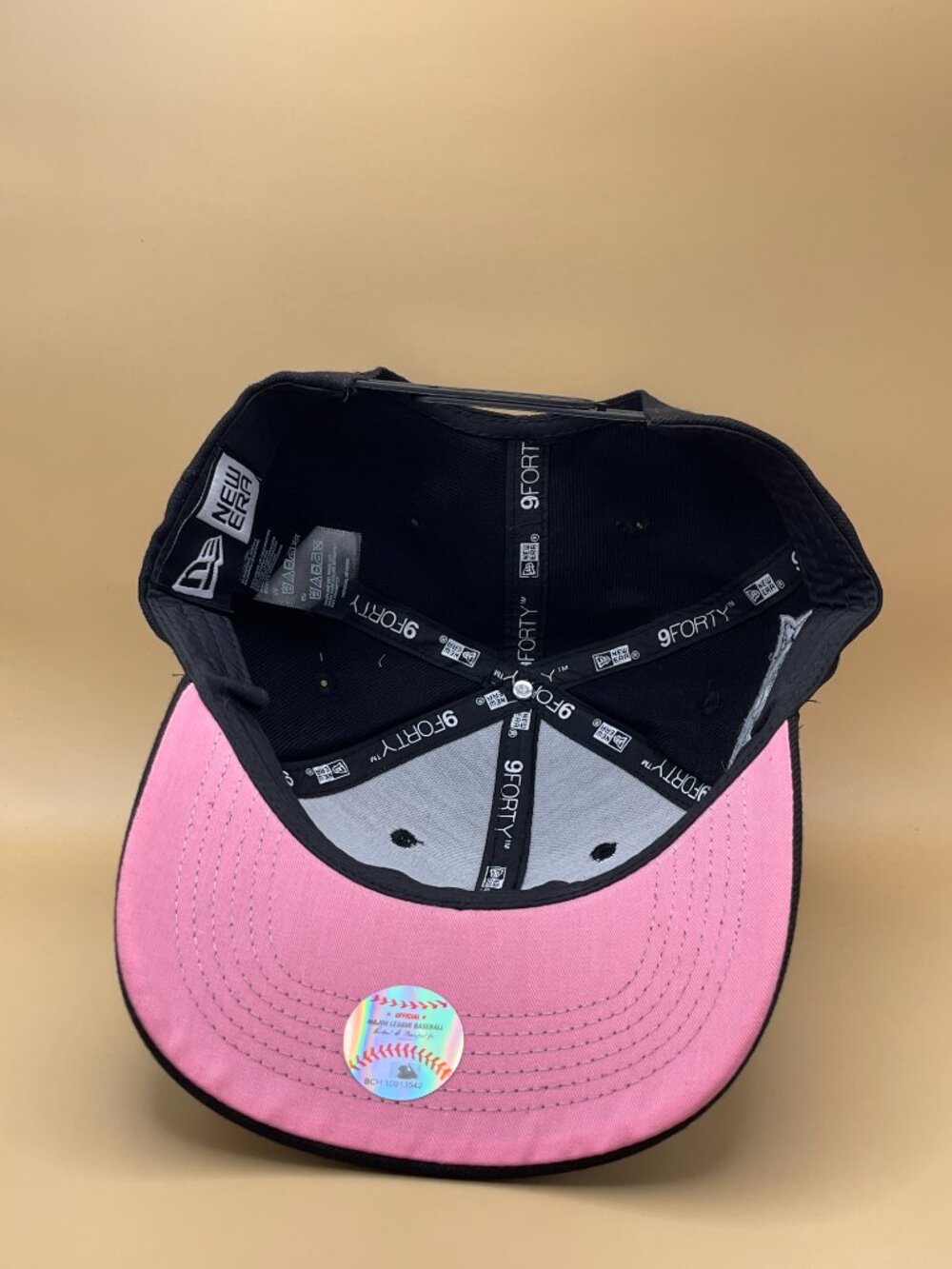 New Era 9FORTY New York Yankees Classic BlackNavy Baseball Cap - Picture 4 of 5